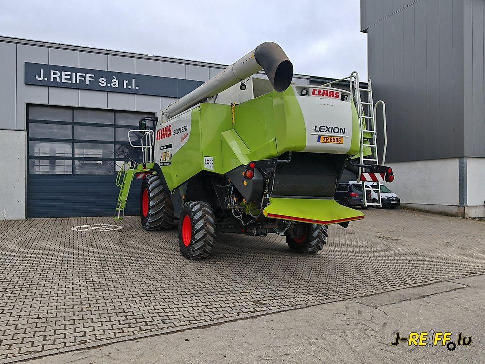 J.Reiff Sarl
Herr Stefan Neukirch - 77 Z.I in den - Maaidorser: afbeelding 3 J.Reiff Sarl
Herr Stefan Neukirch - 77 Z.I in den - Maaidorser: afbeelding 3