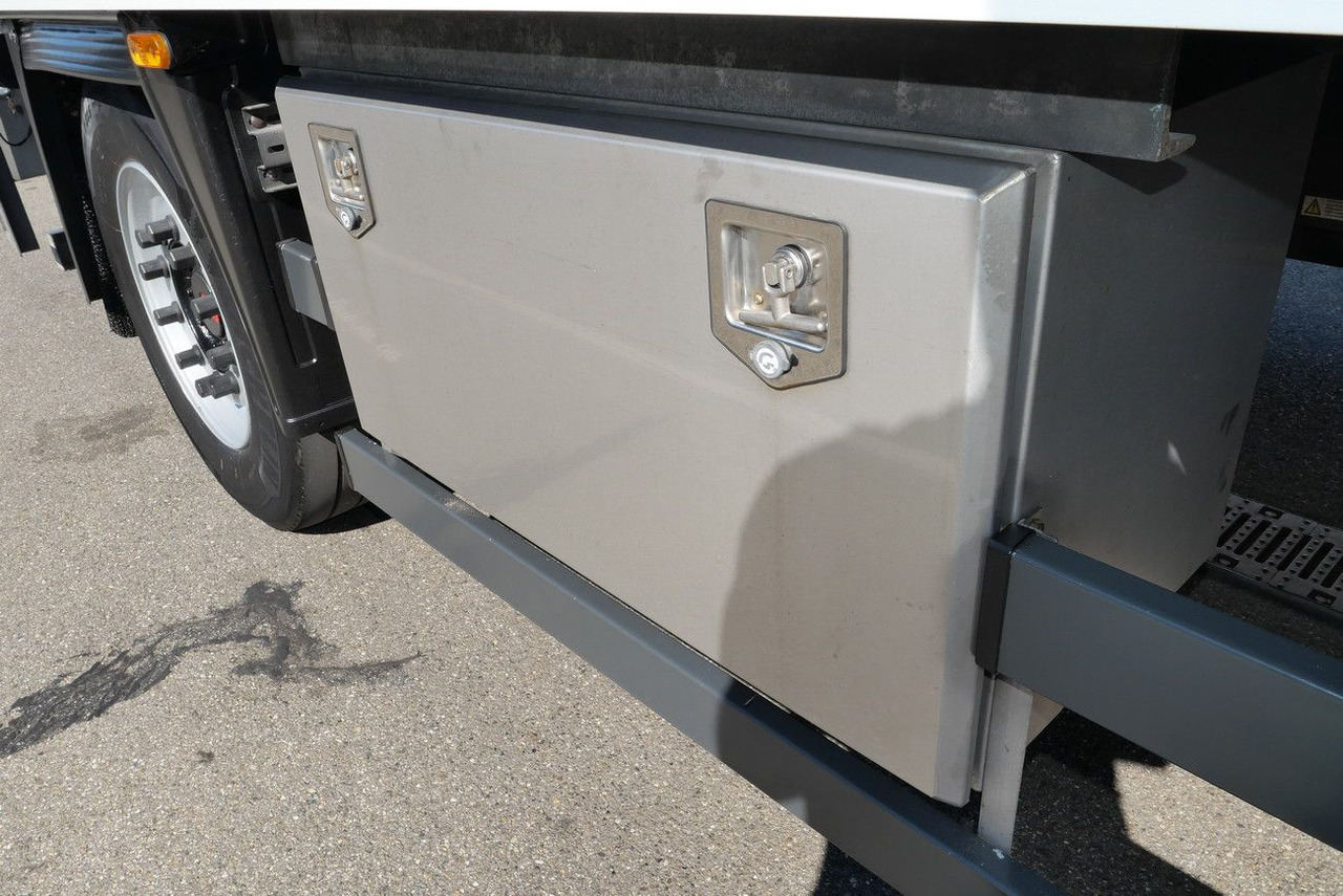 Koelwagen aanhangwagen Schmitz Cargobull AKO 18 /FP45/COOL / LBW 2500 kg / BLUMEN !SUPRA: afbeelding 18 Koelwagen aanhangwagen Schmitz Cargobull AKO 18 /FP45/COOL / LBW 2500 kg / BLUMEN !SUPRA: afbeelding 18