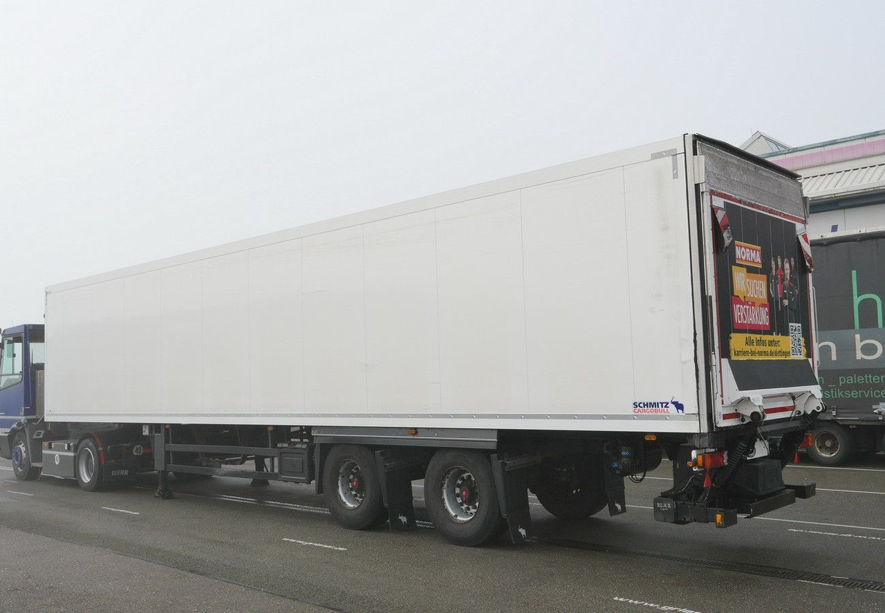 Schmitz Cargobull SKO 20 / LZG LENKACHSE /TK SLX / LBW 2000 kg - Koelwagen oplegger: afbeelding 3 Schmitz Cargobull SKO 20 / LZG LENKACHSE /TK SLX / LBW 2000 kg - Koelwagen oplegger: afbeelding 3