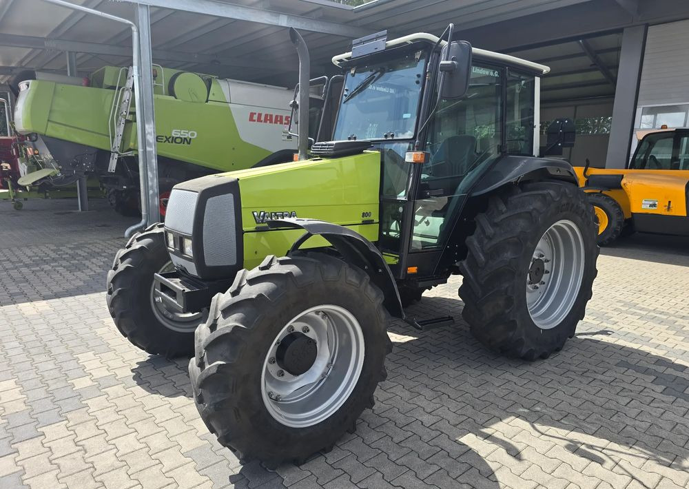 Valtra 800 - Tractor: afbeelding 2 Valtra 800 - Tractor: afbeelding 2