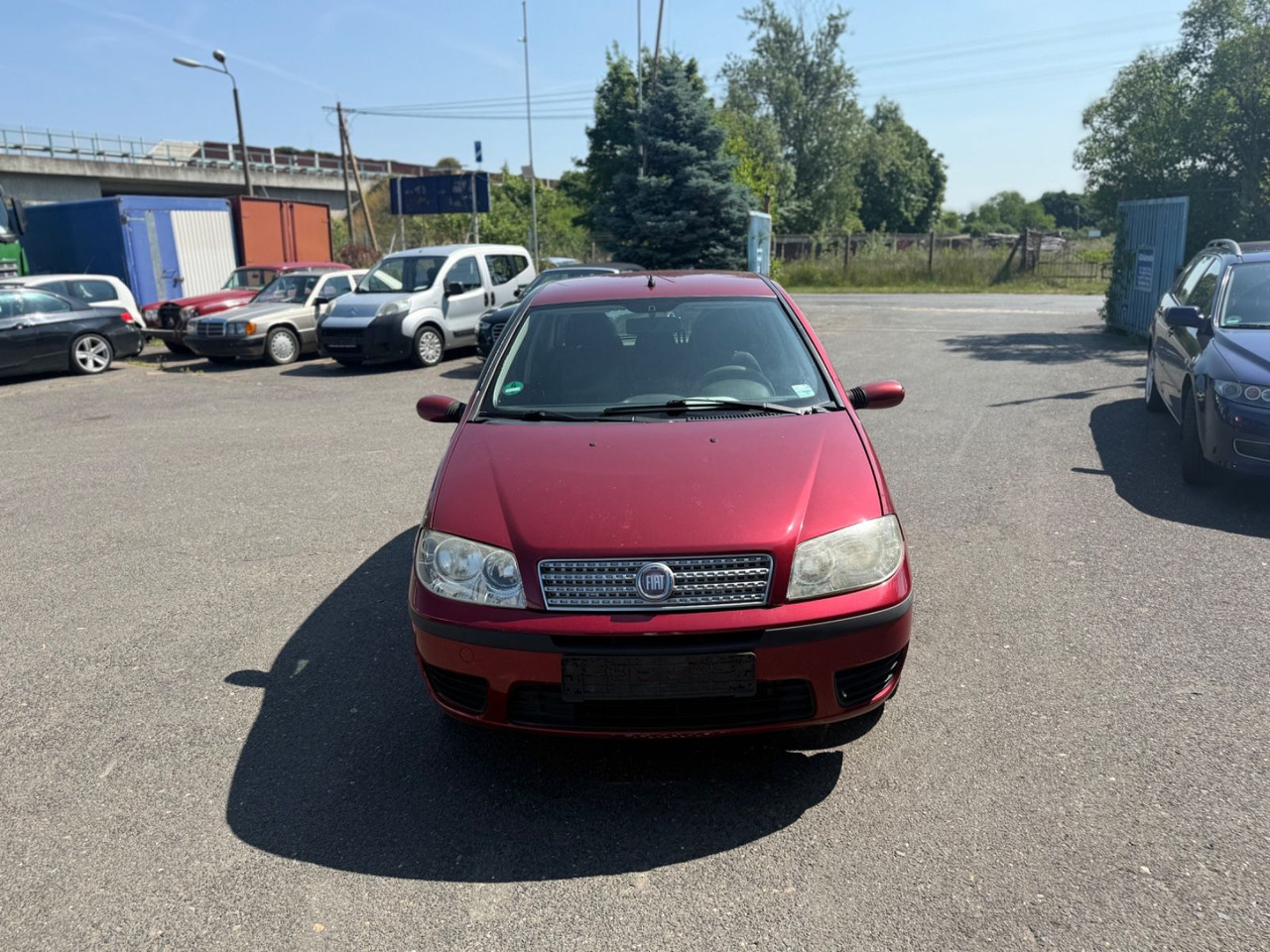Fiat Punto Aktueller HU Motorschaden - Sedan: afbeelding 1 Fiat Punto Aktueller HU Motorschaden - Sedan: afbeelding 1