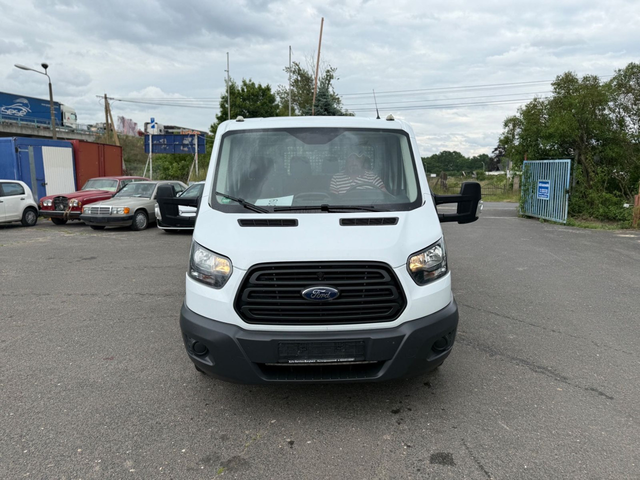 Ford Transit Pritsche 310 L2 Doppelkabine - Bestelwagen met open laadbak, Bestelwagen met dubbele cabine: afbeelding 1 Ford Transit Pritsche 310 L2 Doppelkabine - Bestelwagen met open laadbak, Bestelwagen met dubbele cabine: afbeelding 1