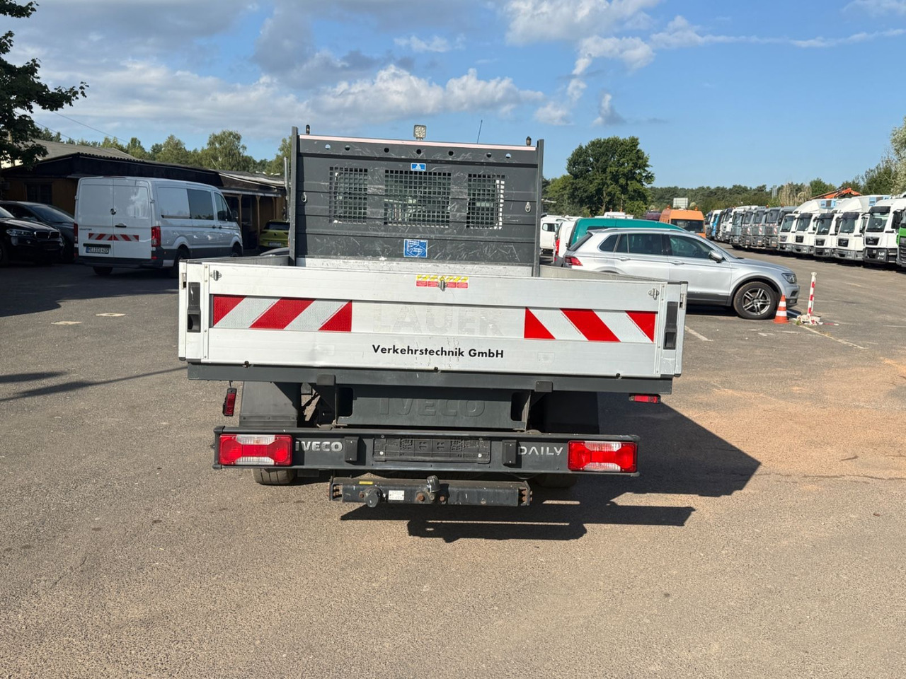 Iveco Daily 35 S 12 - Bestelwagen met open laadbak: afbeelding 4 Iveco Daily 35 S 12 - Bestelwagen met open laadbak: afbeelding 4