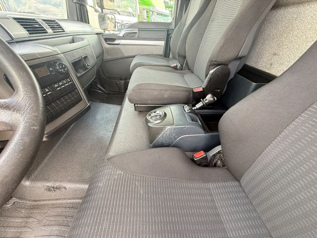 Vrachtwagen met open laadbak MAN TGL 8.180: afbeelding 11 Vrachtwagen met open laadbak MAN TGL 8.180: afbeelding 11