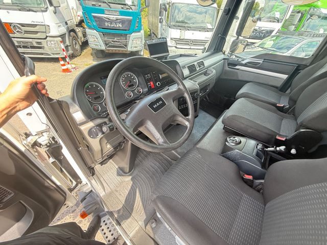 Vrachtwagen met open laadbak MAN TGL 8.180: afbeelding 10 Vrachtwagen met open laadbak MAN TGL 8.180: afbeelding 10