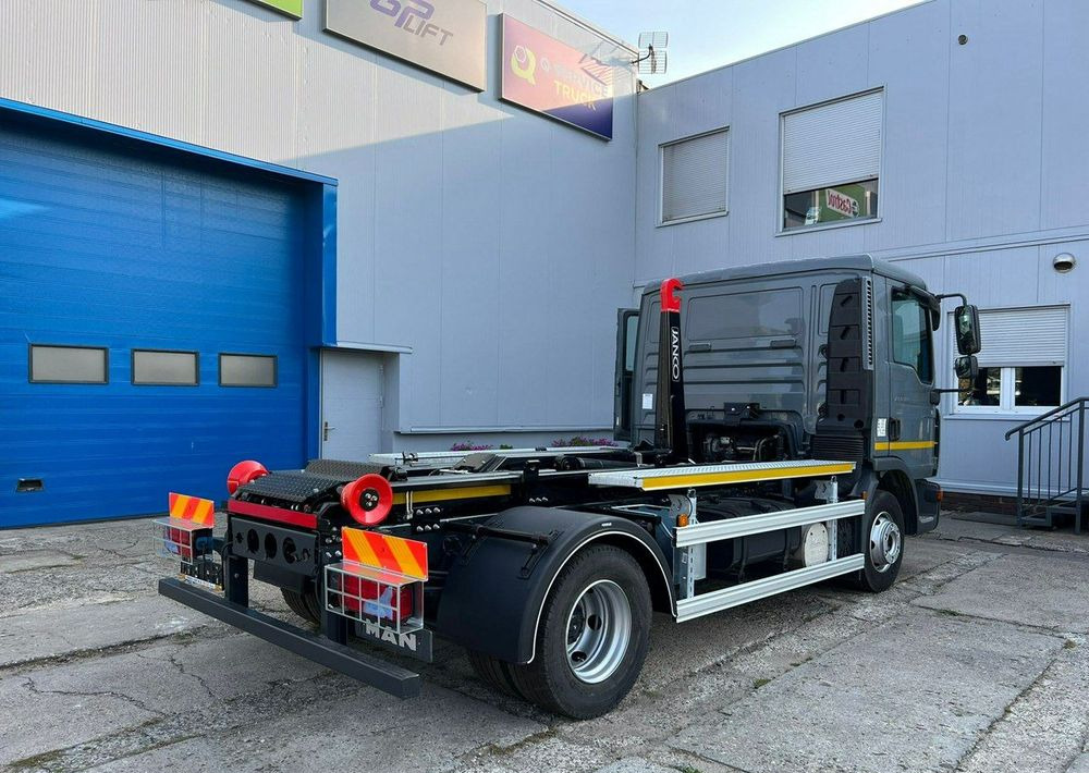 MAN TGL 12.180, hakowiec Janco/GP Lift - Vuilniswagen: afbeelding 5 MAN TGL 12.180, hakowiec Janco/GP Lift - Vuilniswagen: afbeelding 5