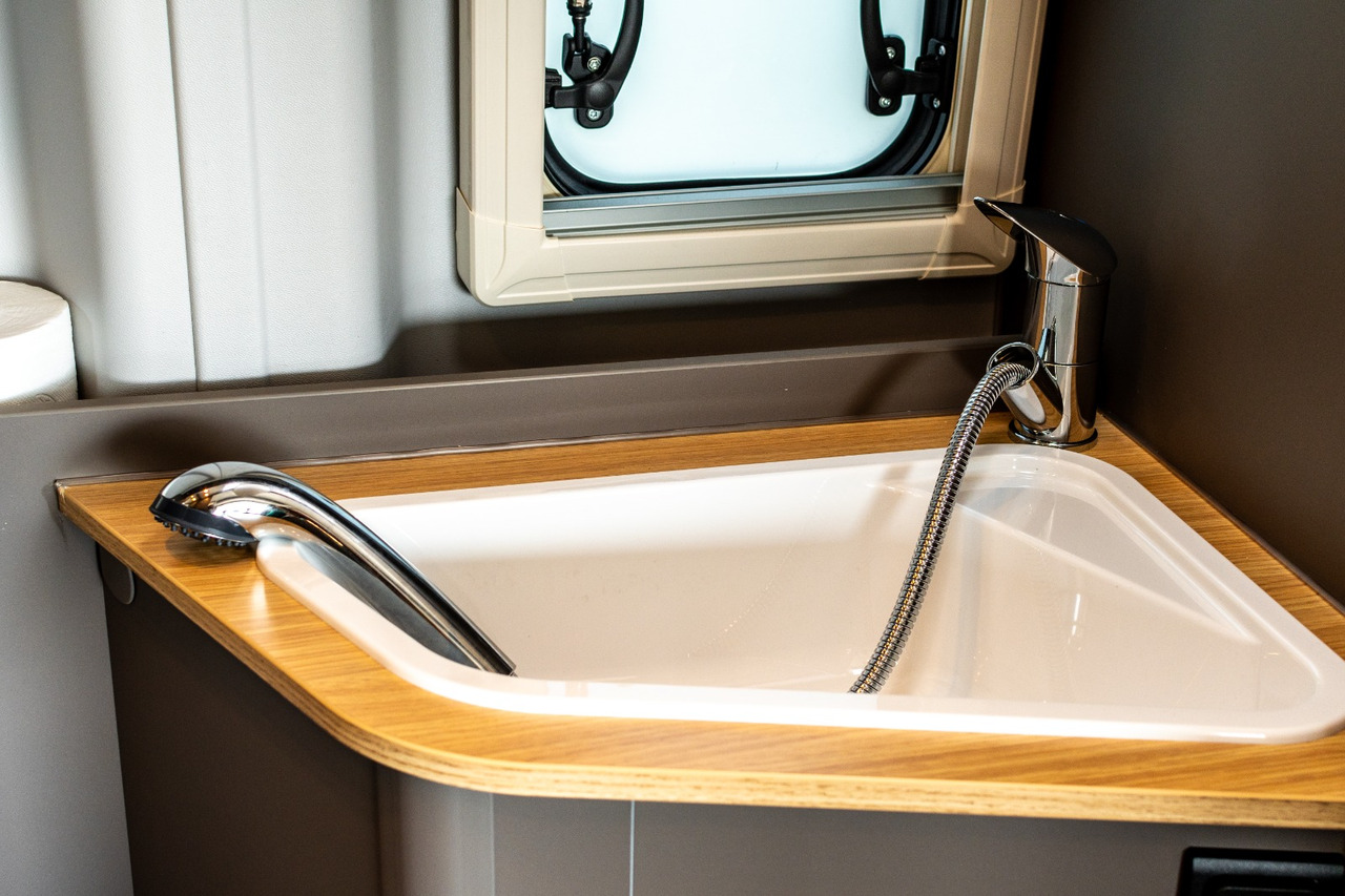 Nieuw Buscamper LMC Innovan 590: afbeelding 8