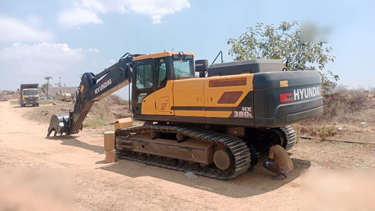 HYUNDAI HX380L - Rupsgraafmachine: afbeelding 1 HYUNDAI HX380L - Rupsgraafmachine: afbeelding 1