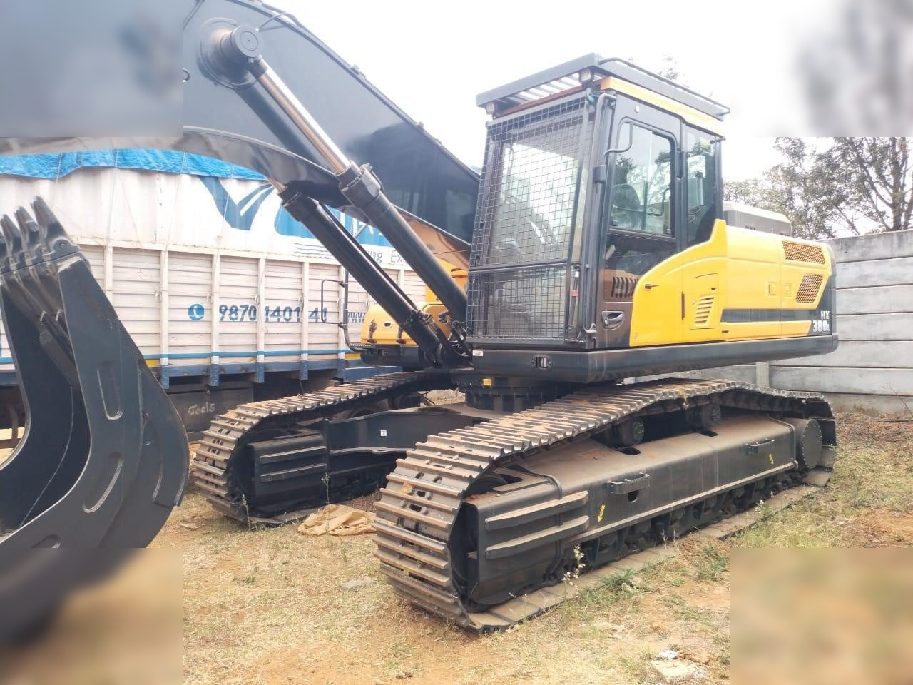 HYUNDAI HX380L - Rupsgraafmachine: afbeelding 4 HYUNDAI HX380L - Rupsgraafmachine: afbeelding 4