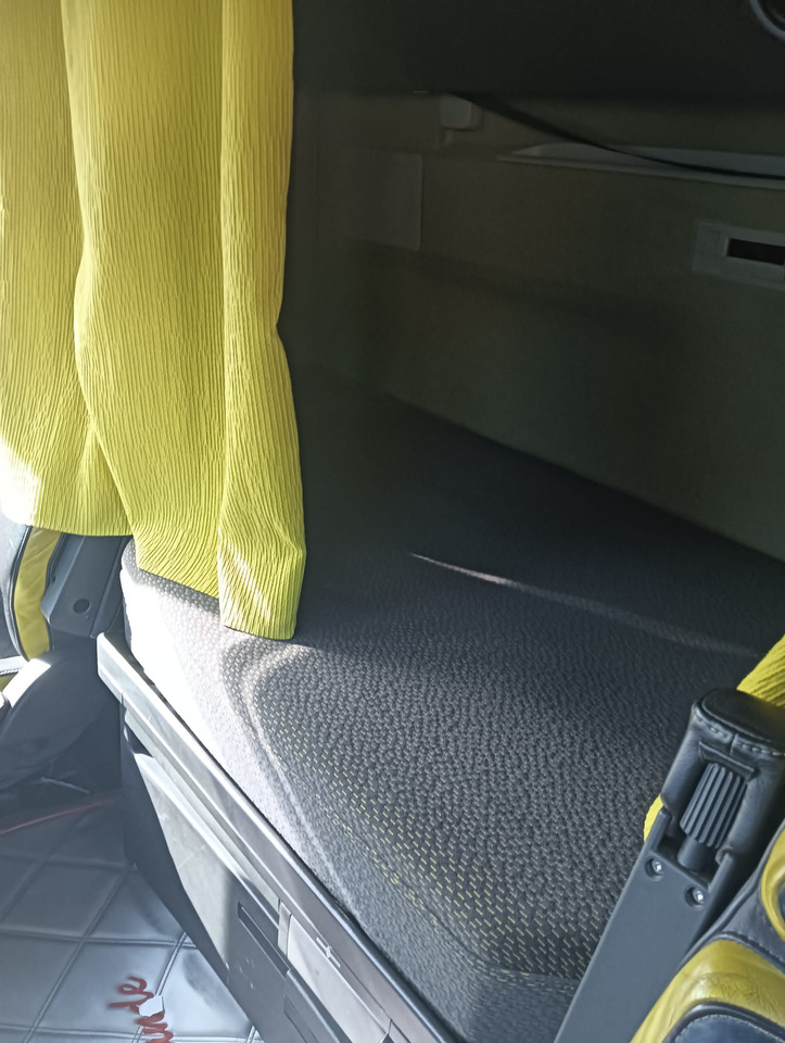 Vrachtwagen met open laadbak VOLVO FH16 750: afbeelding 22