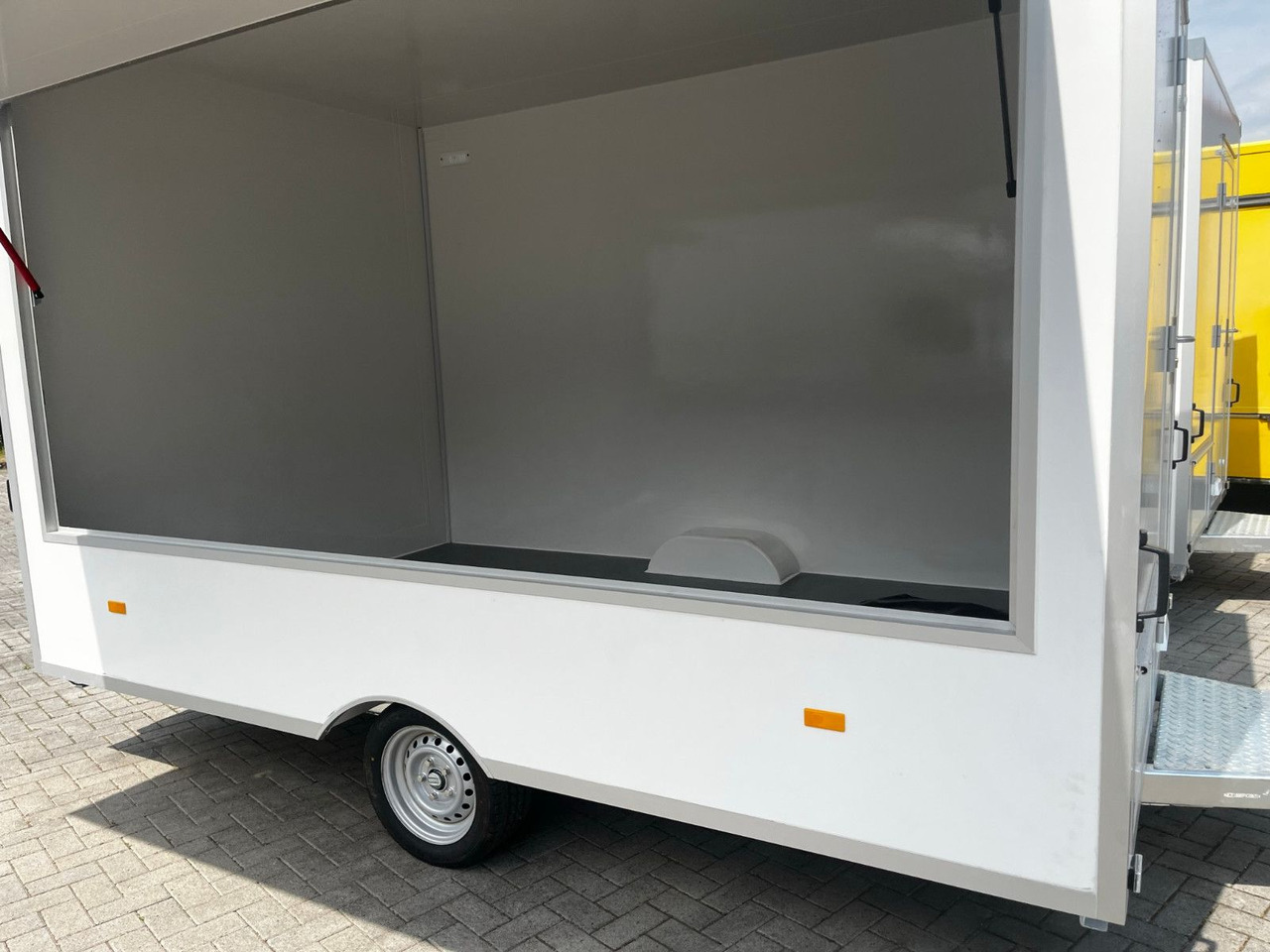 Esselmann Sandwichanhänger Verkaufsanhänger leer - Verkoopwagen: afbeelding 3 Esselmann Sandwichanhänger Verkaufsanhänger leer - Verkoopwagen: afbeelding 3