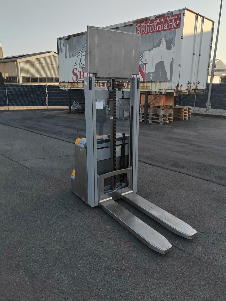 Stapelaar Jungheinrich EJC 112z/ remote control/ acid protect/ initial/ 511h: afbeelding 7