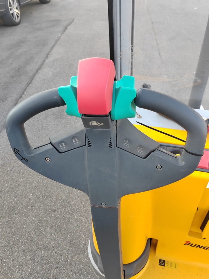 Stapelaar Jungheinrich EJC 112z/ remote control/ acid protect/ initial/ 511h: afbeelding 15