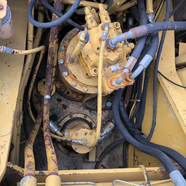 CAT 325BL - Rupsgraafmachine: afbeelding 2 CAT 325BL - Rupsgraafmachine: afbeelding 2