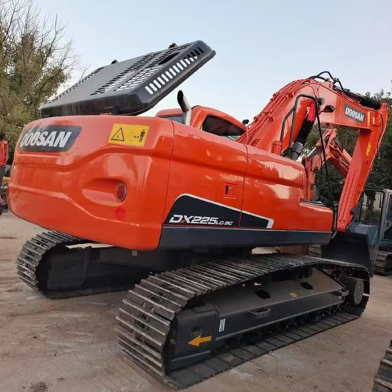 Doosan DX225 - Rupsgraafmachine: afbeelding 1 Doosan DX225 - Rupsgraafmachine: afbeelding 1