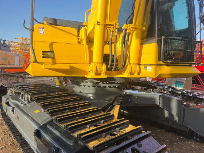 Komatsu PC450 - Rupsgraafmachine: afbeelding 2 Komatsu PC450 - Rupsgraafmachine: afbeelding 2