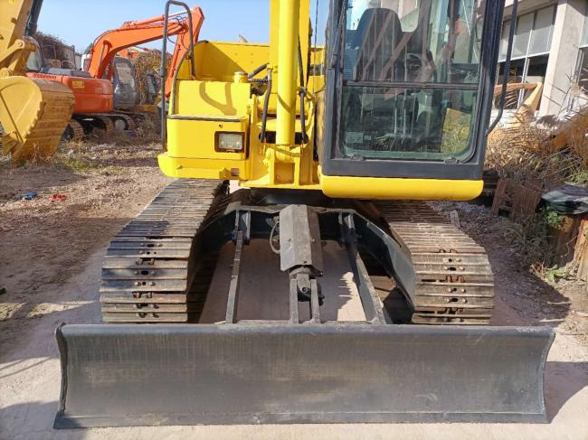 Komatsu PC70 - Minigraafmachine: afbeelding 2 Komatsu PC70 - Minigraafmachine: afbeelding 2