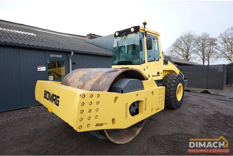 Bomag BW226 DH-4i BVC Trilrolwals - 27 ton - GPS pakket -TOP conditie - camera - Deutz 6 cil. - Wals: afbeelding 5 Bomag BW226 DH-4i BVC Trilrolwals - 27 ton - GPS pakket -TOP conditie - camera - Deutz 6 cil. - Wals: afbeelding 5