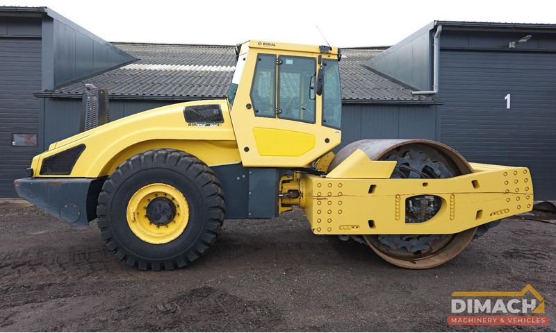 Bomag BW226 DH-4i BVC Trilrolwals - 27 ton - GPS pakket -TOP conditie - camera - Deutz 6 cil. - Wals: afbeelding 2 Bomag BW226 DH-4i BVC Trilrolwals - 27 ton - GPS pakket -TOP conditie - camera - Deutz 6 cil. - Wals: afbeelding 2