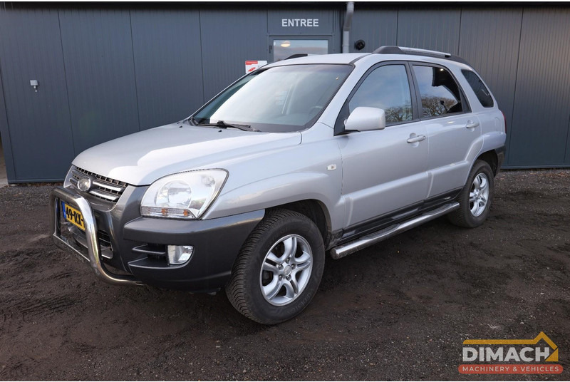 Kia Sportage 1.9L benzine - NL auto - winterbanden - apk 20-7-26 - SUV: afbeelding 1 Kia Sportage 1.9L benzine - NL auto - winterbanden - apk 20-7-26 - SUV: afbeelding 1