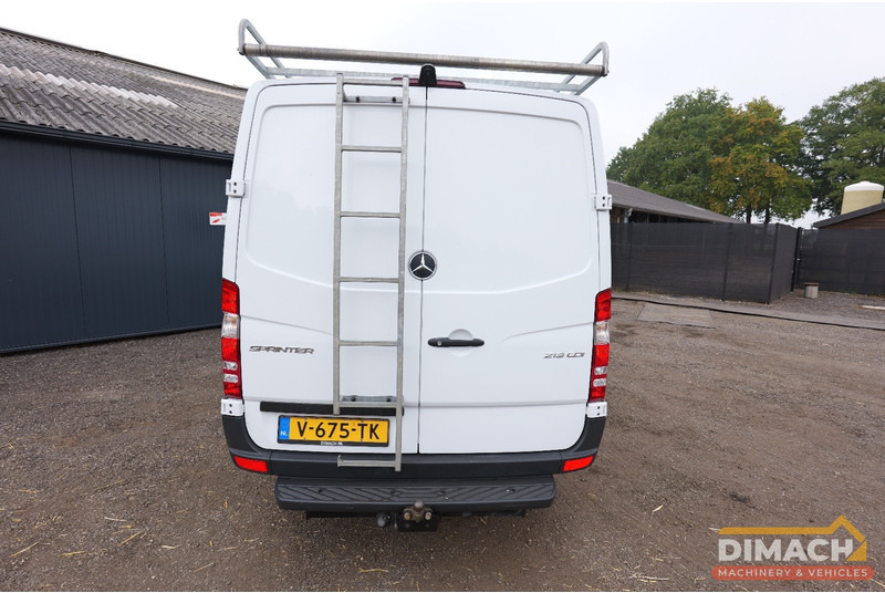 Mercedes-Benz Sprinter L2H1 Sprinter 213 CDI - trekhaak - imperial - 3 persoons cabine TOP!! - Kleine bestelwagen: afbeelding 5 Mercedes-Benz Sprinter L2H1 Sprinter 213 CDI - trekhaak - imperial - 3 persoons cabine TOP!! - Kleine bestelwagen: afbeelding 5