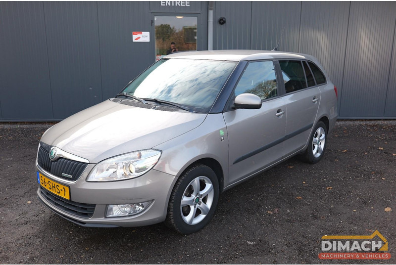 Škoda Fabia Airco - stationwagen - 5 deurs - NL auto - SUV: afbeelding 1 Škoda Fabia Airco - stationwagen - 5 deurs - NL auto - SUV: afbeelding 1