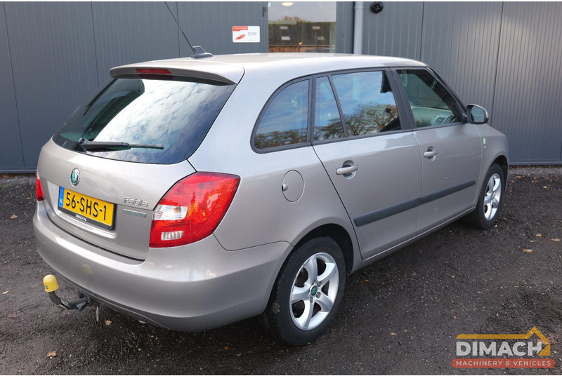 Škoda Fabia Airco - stationwagen - 5 deurs - NL auto - SUV: afbeelding 2 Škoda Fabia Airco - stationwagen - 5 deurs - NL auto - SUV: afbeelding 2