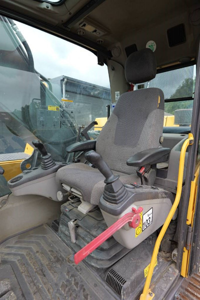 Volvo EC250 D L airco mono teeth bucket! NL excavator - Rupsgraafmachine: afbeelding 5 Volvo EC250 D L airco mono teeth bucket! NL excavator - Rupsgraafmachine: afbeelding 5