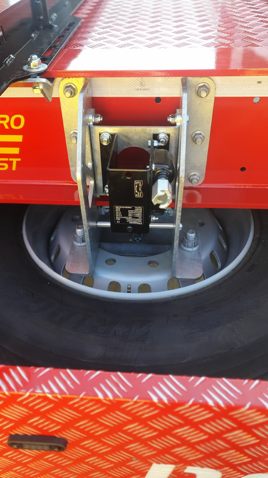 Nieuw Hout aanhanger HYDROFAST Przyczepa 3 osiowa / 3 axles timber transport trailer / Remorque à 3 essieux pour le transport de bois / 3-Achs-Rungenanhänger / 3-tengelyes-rönkszállító-pótkocsi / Remorcă pentru transportul lemnului: afbeelding 9 Nieuw Hout aanhanger HYDROFAST Przyczepa 3 osiowa / 3 axles timber transport trailer / Remorque à 3 essieux pour le transport de bois / 3-Achs-Rungenanhänger / 3-tengelyes-rönkszállító-pótkocsi / Remorcă pentru transportul lemnului: afbeelding 9