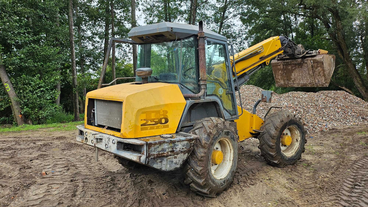 Ładowarka teleskopowa MATBRO TR250-110 John Deere - Verreiker: afbeelding 2 Ładowarka teleskopowa MATBRO TR250-110 John Deere - Verreiker: afbeelding 2