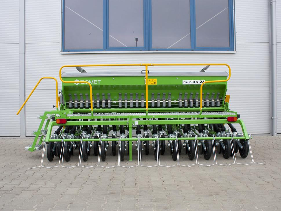 Bomet Drillmaschine / Seeder / Semoir / Seminatrice / Sembradora / Сеялка / Siewnik 3 m - Zaaimachine: afbeelding 2 Bomet Drillmaschine / Seeder / Semoir / Seminatrice / Sembradora / Сеялка / Siewnik 3 m - Zaaimachine: afbeelding 2