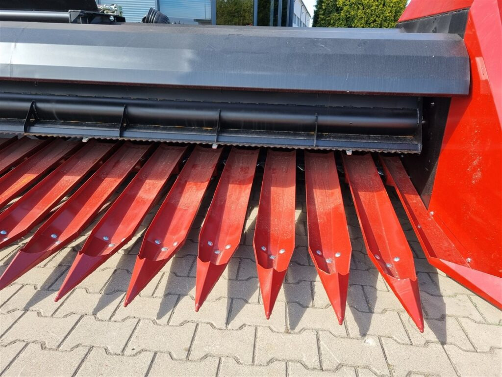 Lupus Sonnenblummenvorsatz / Sunflower harvester / Coupe à tournesol / Сosechadora / Macchina per la raccolta dei girasoli / Жатка для подсолнечника / Przystawka do słonecznika 6,5 m - Zonnebloemdorser: afbeelding 2 Lupus Sonnenblummenvorsatz / Sunflower harvester / Coupe à tournesol / Сosechadora / Macchina per la raccolta dei girasoli / Жатка для подсолнечника / Przystawka do słonecznika 6,5 m - Zonnebloemdorser: afbeelding 2