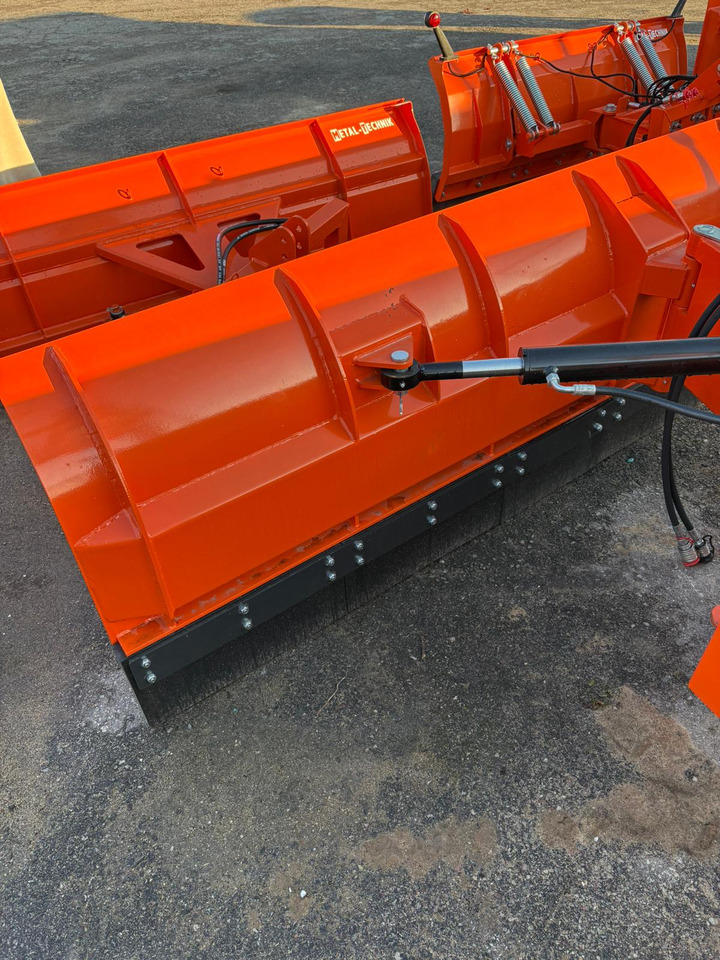 METAL-TECHNIK Schneeschild / Snow plow / Lame à neige / sgombraneve dritto / Cнегоочиститель / Pług odśnieżny prosty 3 m - Sneeuwschuif voor Sneeuwschuif: afbeelding 4 METAL-TECHNIK Schneeschild / Snow plow / Lame à neige / sgombraneve dritto / Cнегоочиститель / Pług odśnieżny prosty 3 m - Sneeuwschuif voor Sneeuwschuif: afbeelding 4