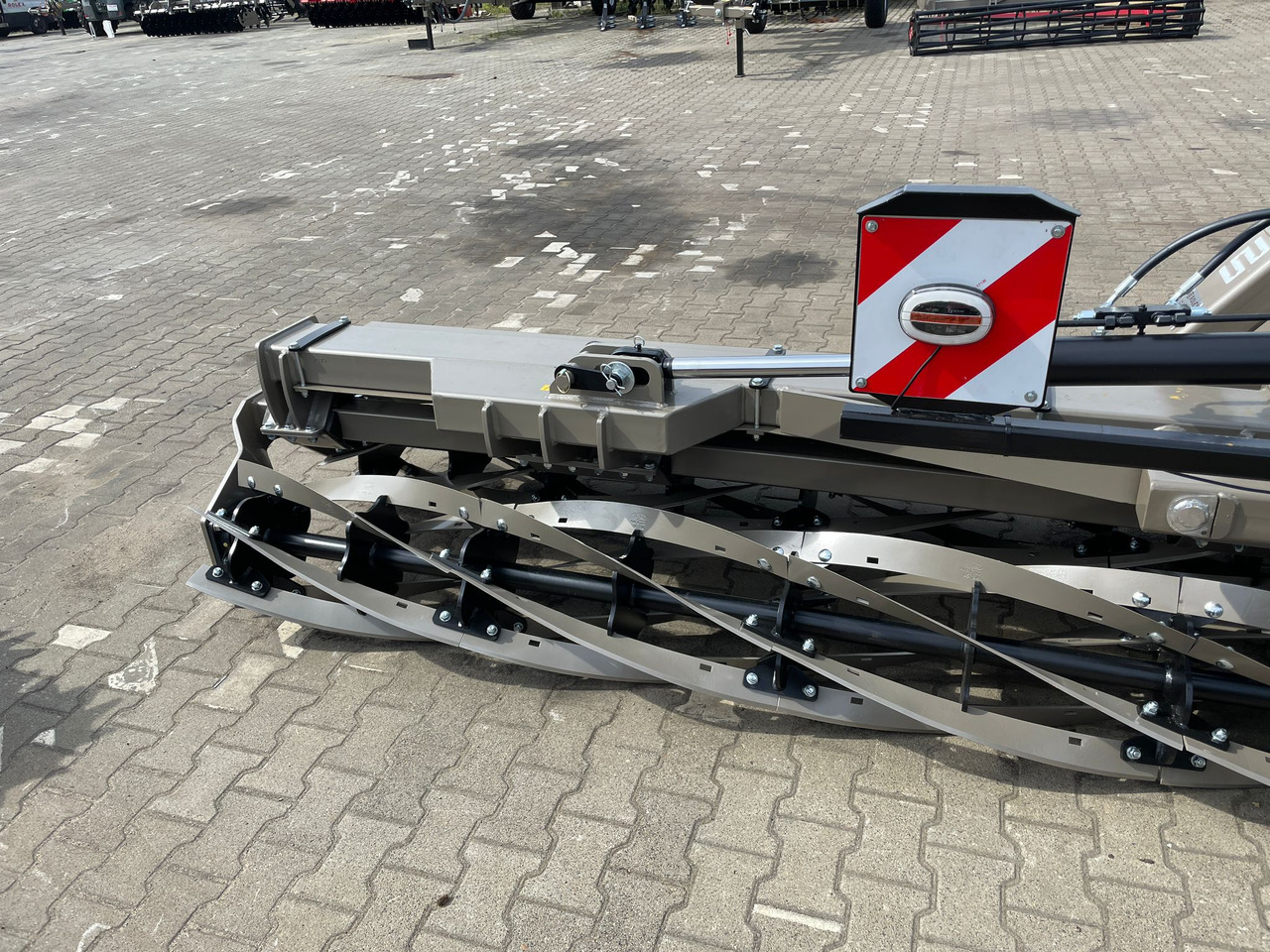 ROLEX Messerwalze / Knife roller / Rouleau couteau / wał nożowy 6 m - Landbouw wals: afbeelding 4 ROLEX Messerwalze / Knife roller / Rouleau couteau / wał nożowy 6 m - Landbouw wals: afbeelding 4