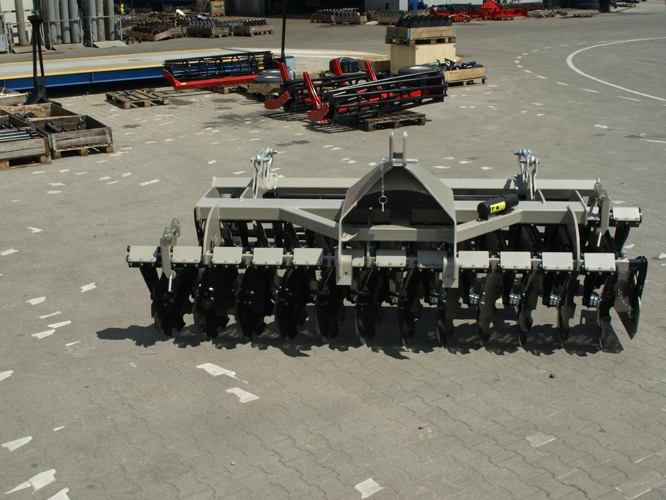 ROLEX Scheibenegge / Disc harrow / Dechaumeur à disques / Erpice a dischi / Дисковая борона / Brona talerzowa 3 m - Schijveneg: afbeelding 4 ROLEX Scheibenegge / Disc harrow / Dechaumeur à disques / Erpice a dischi / Дисковая борона / Brona talerzowa 3 m - Schijveneg: afbeelding 4