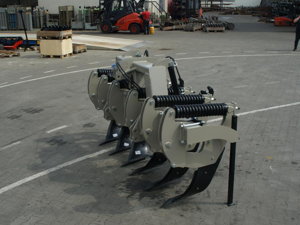 ROLEX Tiefenlockerer / Subsoiler / Décompacteur / Dissodatori / Subsolador / Глубокорыхлитель / Głębosz 3 m - Woeler: afbeelding 1 ROLEX Tiefenlockerer / Subsoiler / Décompacteur / Dissodatori / Subsolador / Глубокорыхлитель / Głębosz 3 m - Woeler: afbeelding 1