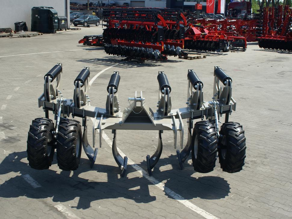 ROLEX Tiefenlockerer / Subsoiler / Décompacteur / Dissodatori / Subsolador / Глубокорыхлитель / Głębosz typ V 3 m - Woeler: afbeelding 5 ROLEX Tiefenlockerer / Subsoiler / Décompacteur / Dissodatori / Subsolador / Глубокорыхлитель / Głębosz typ V 3 m - Woeler: afbeelding 5