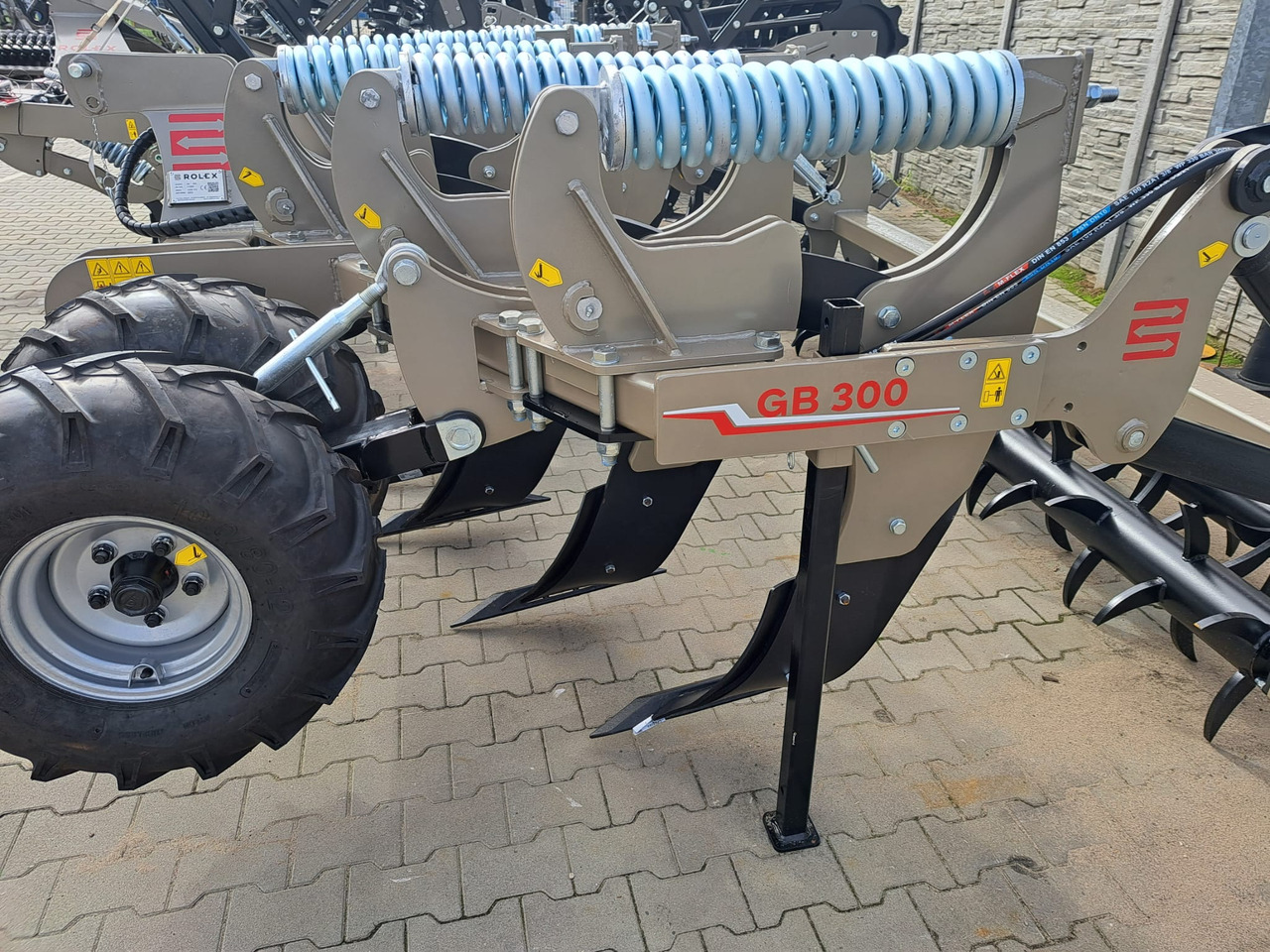 ROLEX Tiefenlockerer / Subsoiler / Décompacteur / Subsolador / Dissodatori / Глубокорыхлитель тип V / Głębosz typ V 3 m - Woeler: afbeelding 5 ROLEX Tiefenlockerer / Subsoiler / Décompacteur / Subsolador / Dissodatori / Глубокорыхлитель тип V / Głębosz typ V 3 m - Woeler: afbeelding 5