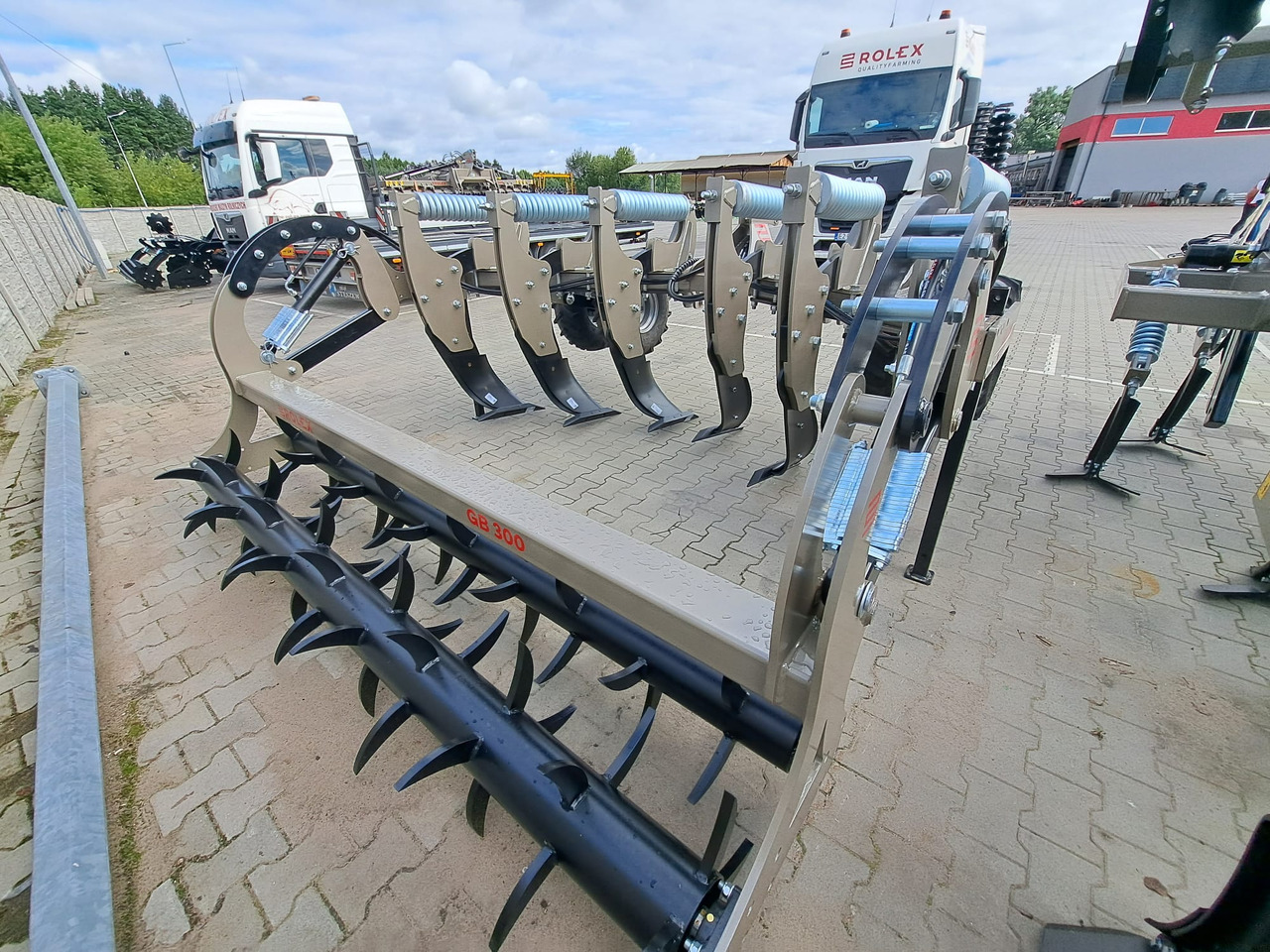 ROLEX Tiefenlockerer / Subsoiler / Décompacteur / Subsolador / Dissodatori / Глубокорыхлитель тип V / Głębosz typ V 3 m - Woeler: afbeelding 2 ROLEX Tiefenlockerer / Subsoiler / Décompacteur / Subsolador / Dissodatori / Глубокорыхлитель тип V / Głębosz typ V 3 m - Woeler: afbeelding 2