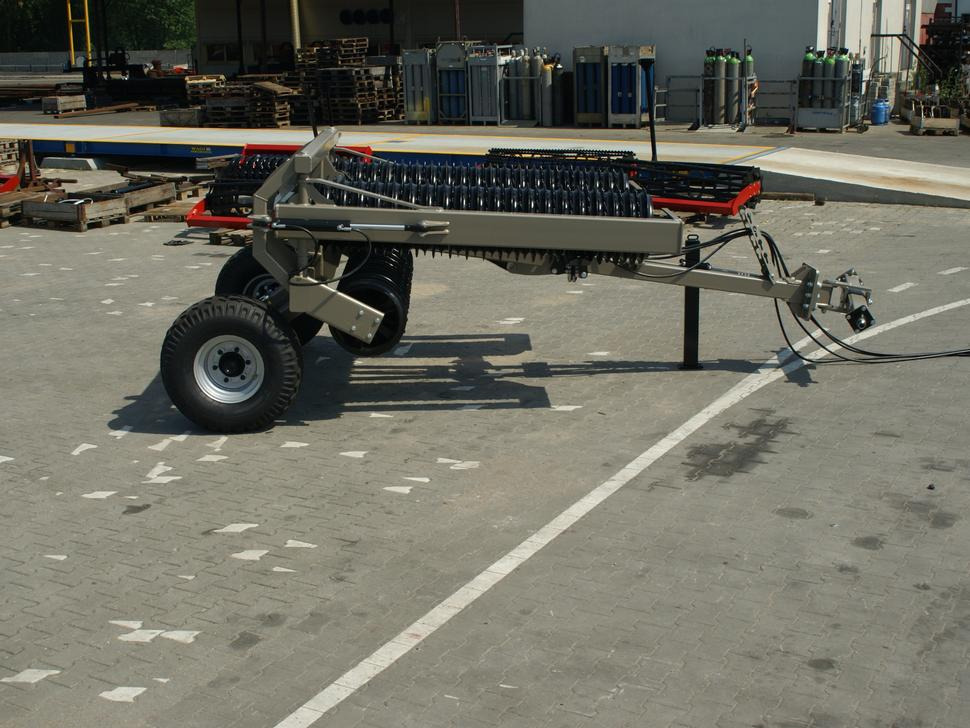 Rolex Ackerwalze / Sowing roller / Rouleau Cambridge / Attrezzi per rullatura / Rodillo / Посевной каток / Wał posiewny 6,3 m - Landbouw wals: afbeelding 4 Rolex Ackerwalze / Sowing roller / Rouleau Cambridge / Attrezzi per rullatura / Rodillo / Посевной каток / Wał posiewny 6,3 m - Landbouw wals: afbeelding 4