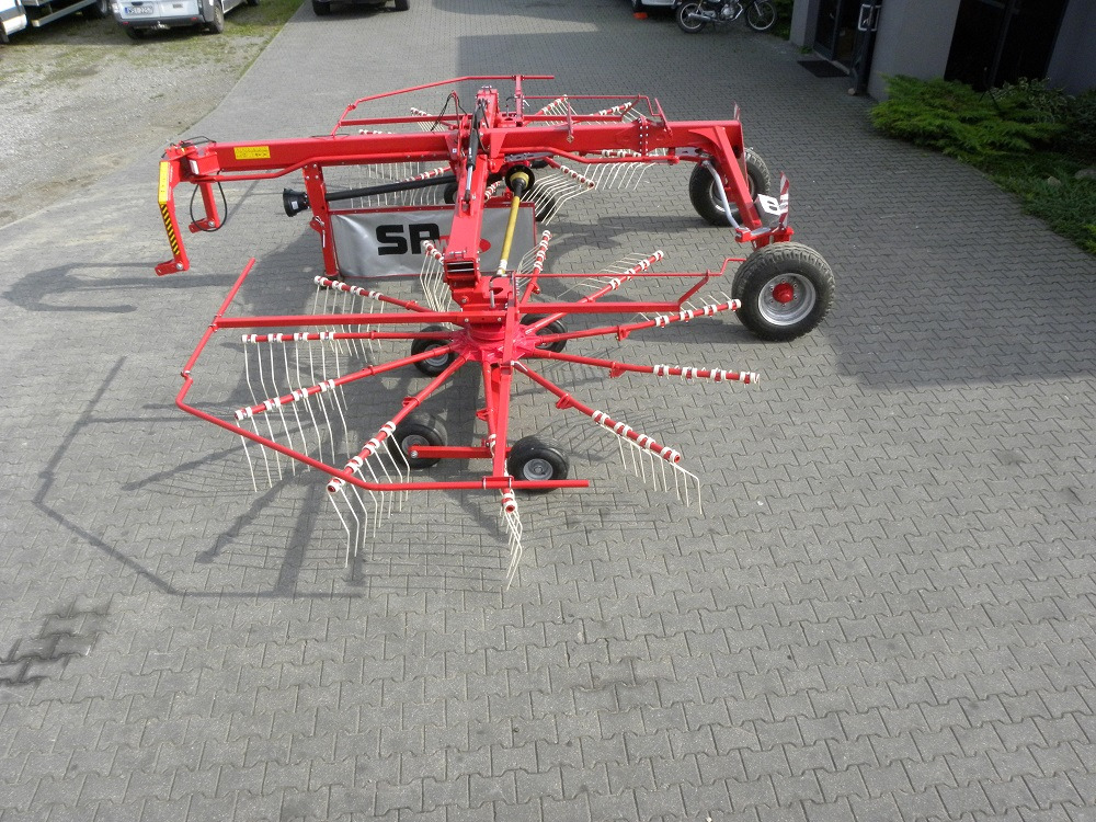 Spawex Kreiselschwader / Rake / Andaineur / Ranghinatore  / Rastrillo / Роторные грабли / Zgrabiarka 7,65 m - Hooi-/ Voedermachine: afbeelding 3 Spawex Kreiselschwader / Rake / Andaineur / Ranghinatore  / Rastrillo / Роторные грабли / Zgrabiarka 7,65 m - Hooi-/ Voedermachine: afbeelding 3