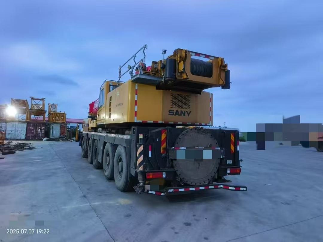 SANY SANY SANY - Alle terrein kraan: afbeelding 5 SANY SANY SANY - Alle terrein kraan: afbeelding 5