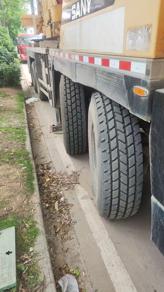 SANY STC800T5 - Mobiele kraan: afbeelding 2 SANY STC800T5 - Mobiele kraan: afbeelding 2