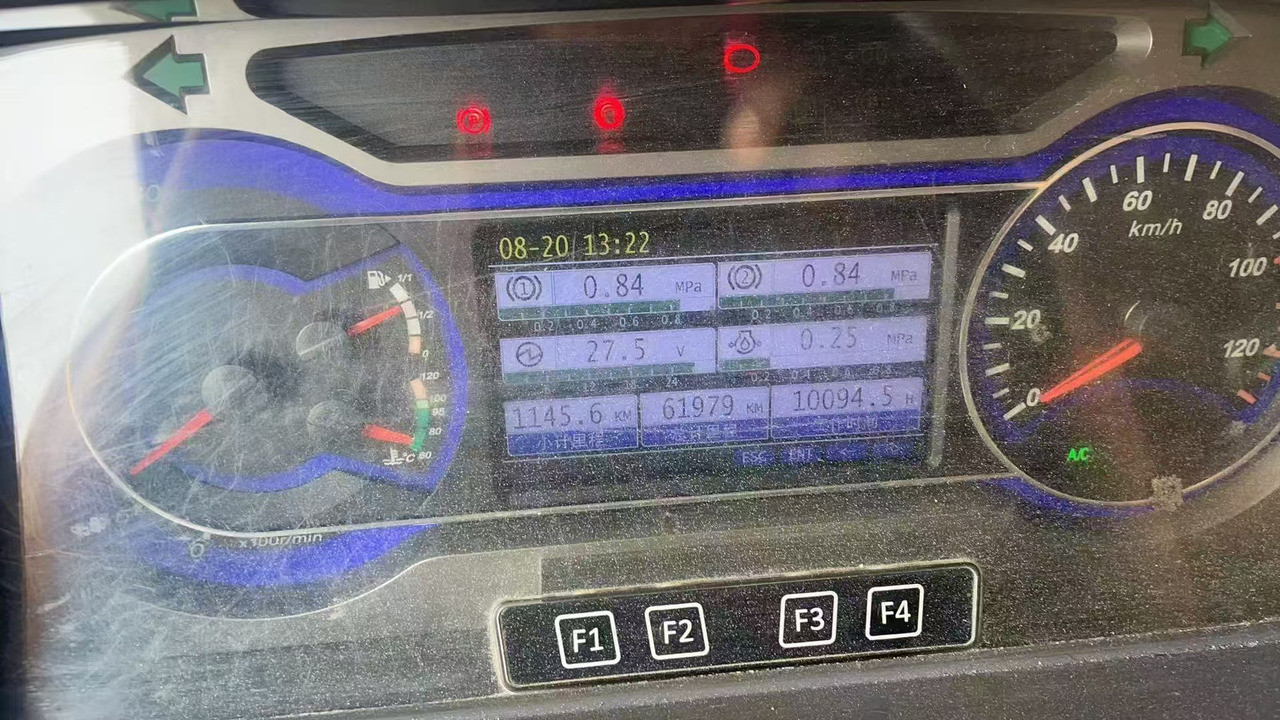 SANY STC800T6 - Mobiele kraan: afbeelding 2 SANY STC800T6 - Mobiele kraan: afbeelding 2