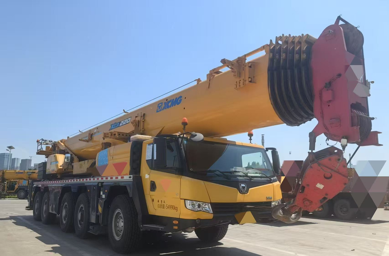 XCMG XCA130L7C - Alle terrein kraan: afbeelding 2 XCMG XCA130L7C - Alle terrein kraan: afbeelding 2