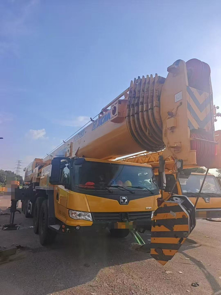 XCMG XCA160L8 - Alle terrein kraan: afbeelding 2 XCMG XCA160L8 - Alle terrein kraan: afbeelding 2