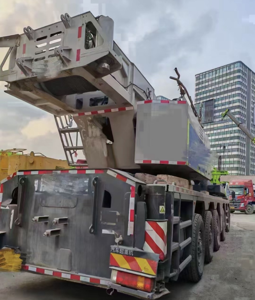 ZOOMLION ZOOMLION ZOOMLION - Mobiele kraan: afbeelding 4 ZOOMLION ZOOMLION ZOOMLION - Mobiele kraan: afbeelding 4