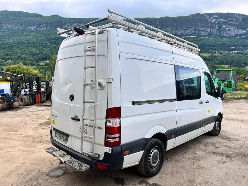 Mercedes SPRINTER 2 V6 3L 190cv - Gesloten bestelwagen, Bestelwagen met dubbele cabine: afbeelding 4 Mercedes SPRINTER 2 V6 3L 190cv - Gesloten bestelwagen, Bestelwagen met dubbele cabine: afbeelding 4