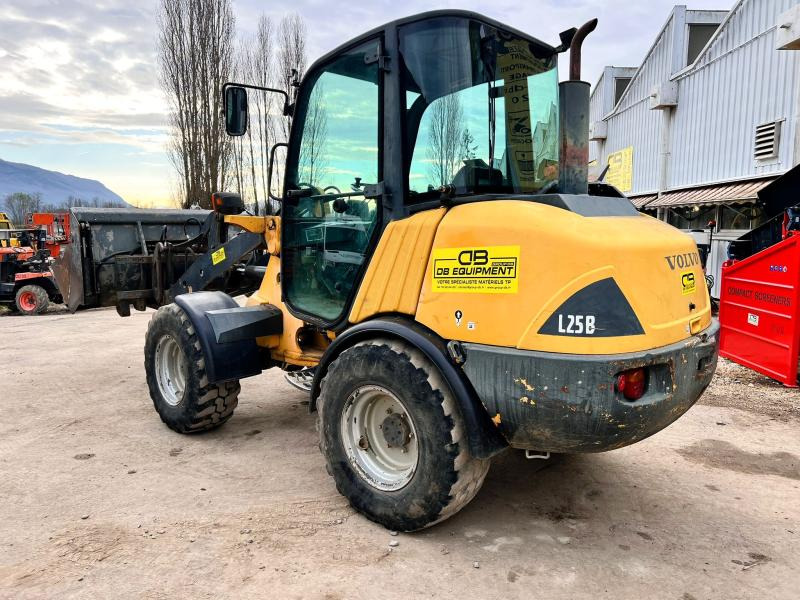 Volvo L25B-P CHARGEUSE SUR PNEUS 5T - Wiellader: afbeelding 3 Volvo L25B-P CHARGEUSE SUR PNEUS 5T - Wiellader: afbeelding 3