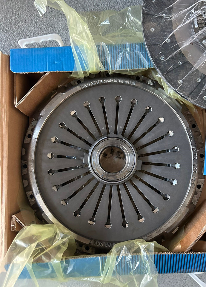 SACHS MANKAT 1-CLUTCH SET (DISC+PLATE+BEARING) - Koppeling en onderdelen voor Vrachtwagen: afbeelding 1 SACHS MANKAT 1-CLUTCH SET (DISC+PLATE+BEARING) - Koppeling en onderdelen voor Vrachtwagen: afbeelding 1